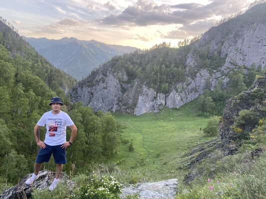  ,   Pavel, 28 ,   ,   