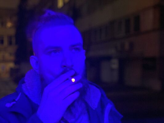  ,   Viktor, 30 ,   ,   , c 