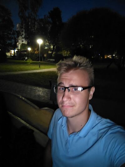  ,   Maxim, 18 ,     , c , 