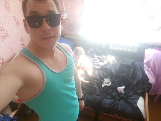 ,   Andrei, 28 ,   ,   