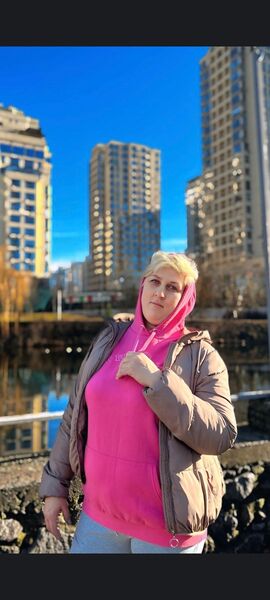  ,   Switlana, 49 ,   ,   , c , 
