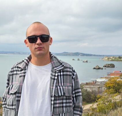  ,   Igor, 28 ,   ,   