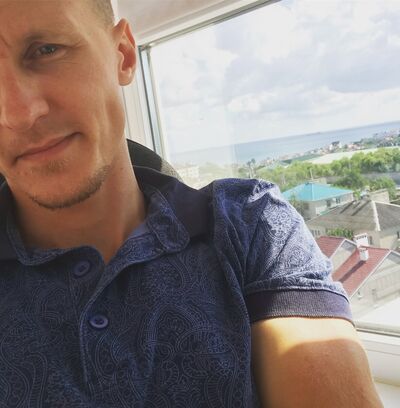  ,   Evgenii, 33 ,   ,   , c 