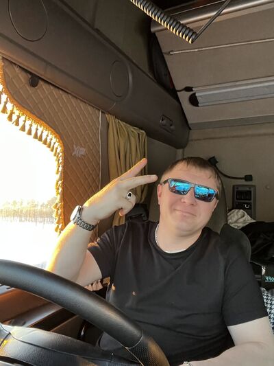  ,   Jon, 38 ,   ,   