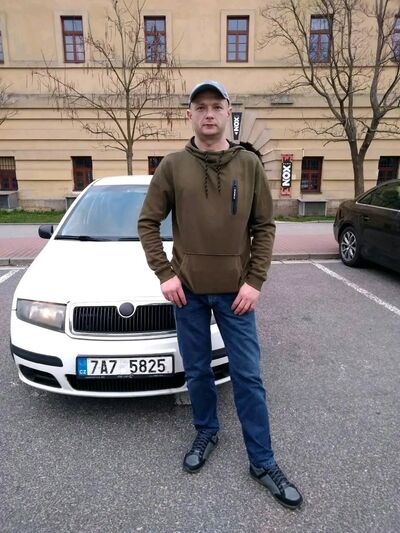  Praha,   Oleg, 39 ,   ,   