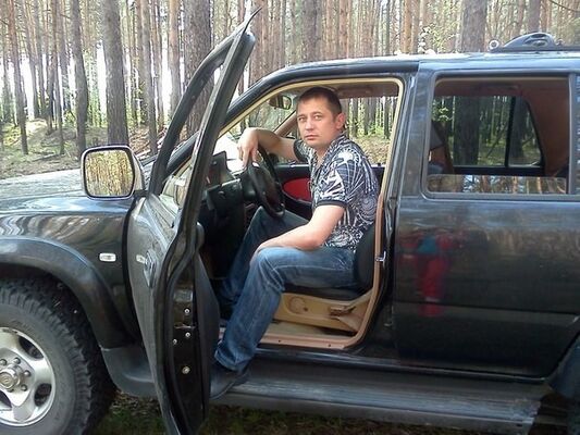  ,   Anton, 45 ,   