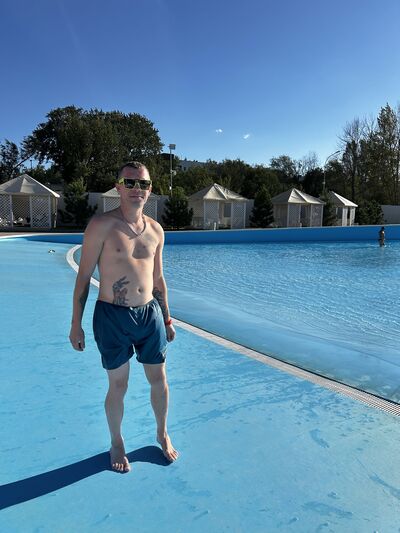  ,   Artem, 38 ,   ,   , c , 