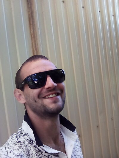  ,   Artur, 38 ,   ,   , c 