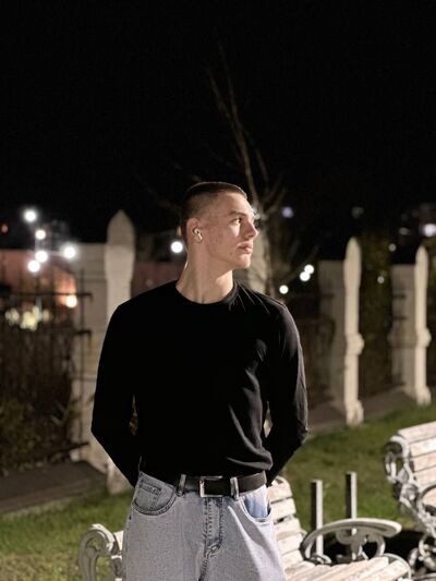  ,   Sergey, 20 ,   c 