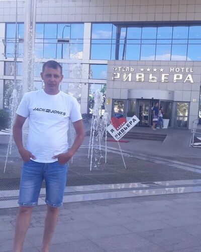  ,   Sergey, 45 ,   c 