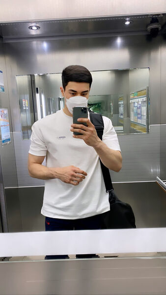  Pusan,   Doni, 30 ,   ,   