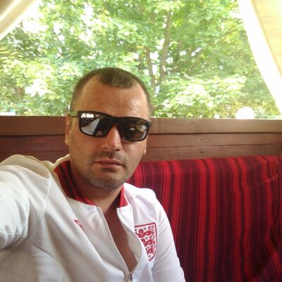  ,   Stefan, 46 ,   , 