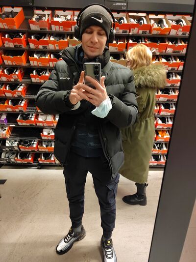 ,   Alex, 35 ,   ,   