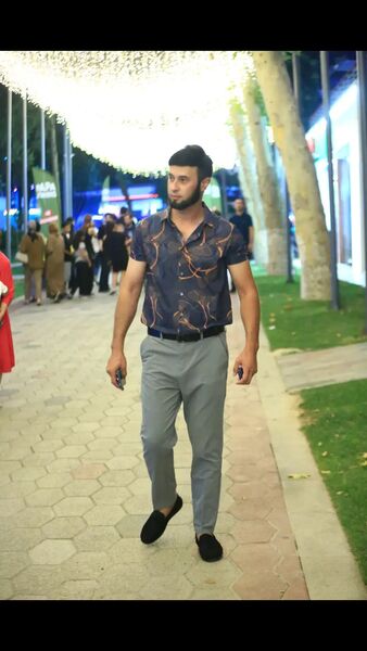  ,   Zoyr, 33 ,   ,   