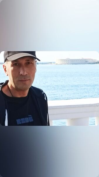  ,   Eduard, 41 ,   ,   