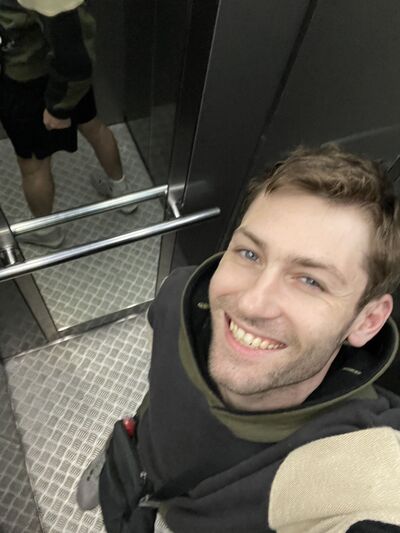  ,   Stonednlucky, 25 ,   ,   