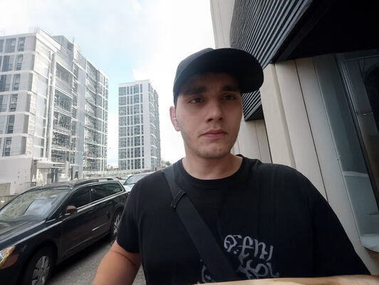  ,   Tim, 24 ,   ,   