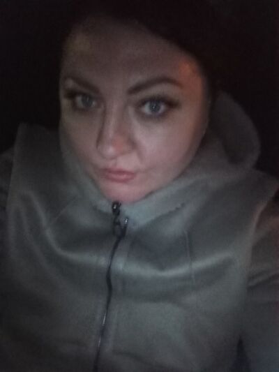  ,   Maria, 37 ,   ,   