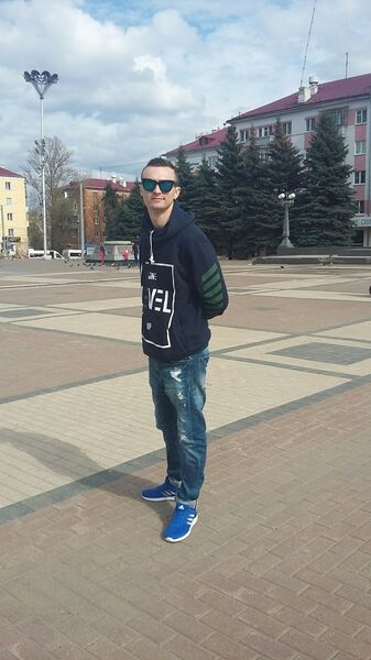  ,   Rhesus, 33 ,     , c 