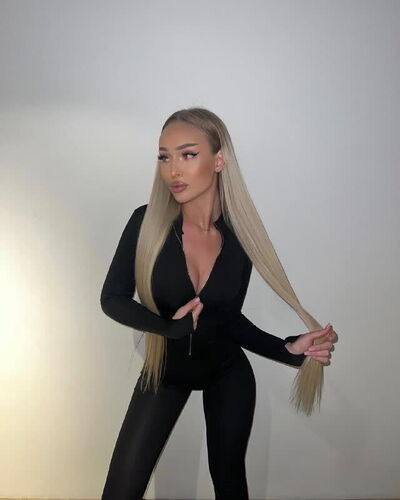  Frankfurt am Main,   Milana, 32 ,   ,   