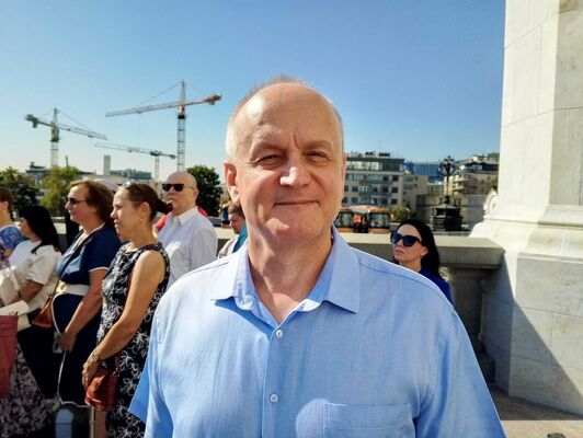  --,   , 65 ,     , c 