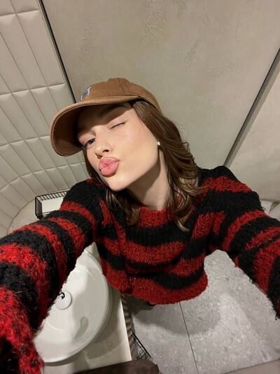  Acala del Rio,   , 22 ,   ,   