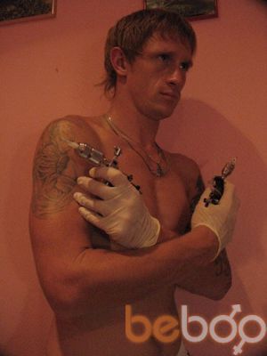  ,   Tattooartist, 41 ,   ,   , c 