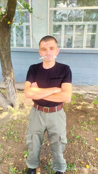  ,   Viktor, 32 ,   ,   , c 