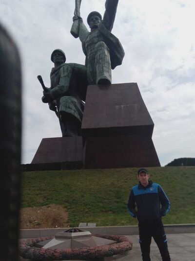  ,   Vladimir, 37 ,   , c , 