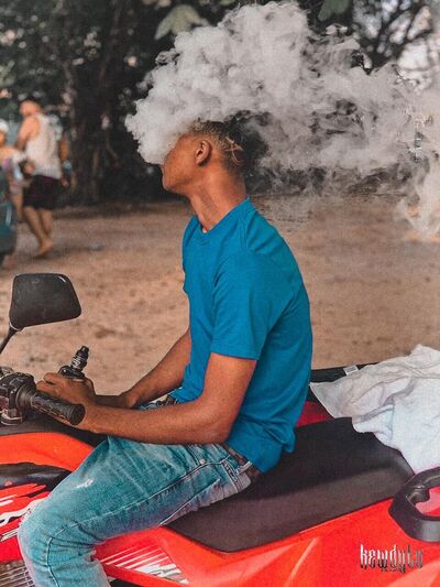  ,   Fauris, 29 ,   ,   