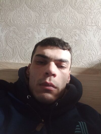  ,   Robert, 28 ,   ,   