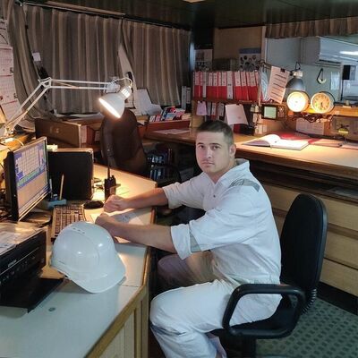  ,   Max, 37 ,   ,   , c 