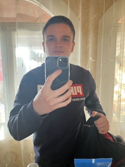  ,   Anton, 27 ,   ,   , c , 