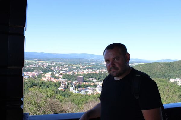  ,   Ianis, 40 ,   ,   , c 