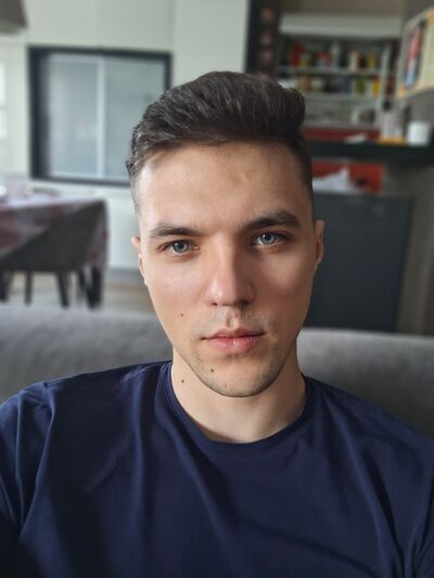  ,   Stas, 23 ,   