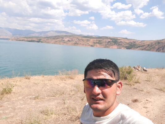  ,   Akbar, 33 ,   ,   , c 