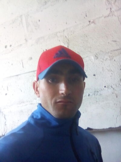  ,   Denhik, 32 ,   ,   , c 