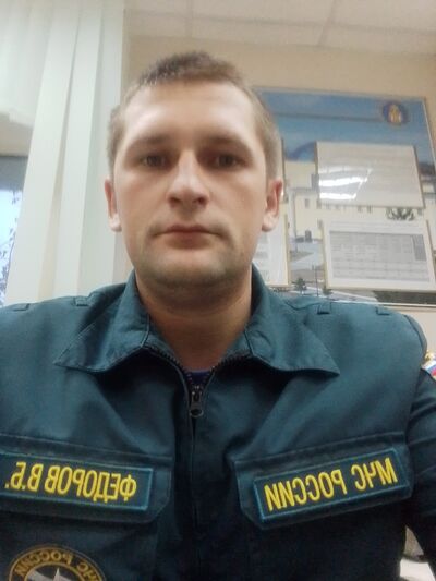  ,   Vlad, 28 ,   ,   