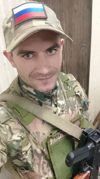  ,   Alexander, 25 ,   ,   