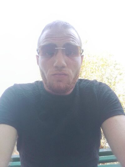  ,   Artur, 29 ,   ,   