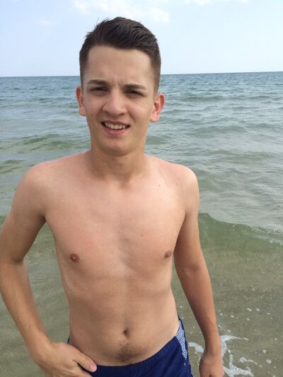  ,   Andrew, 31 ,   