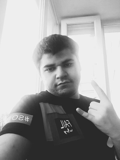 ,   Lion, 29 ,   ,   , c 