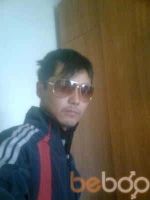  ,   Makss, 32 ,   