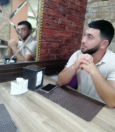  ,   Armen, 27 ,   ,   