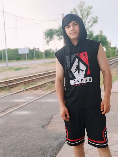  ,   Donik, 27 ,   ,   