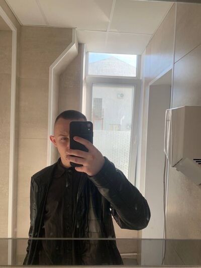  ,   Aleksandr, 20 ,   ,   
