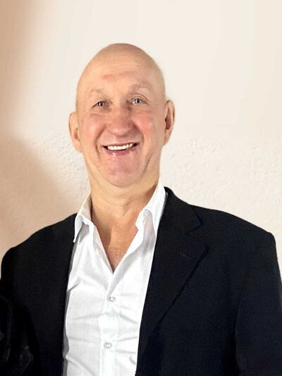  ,   Mikhail, 57 ,   ,   , c , 