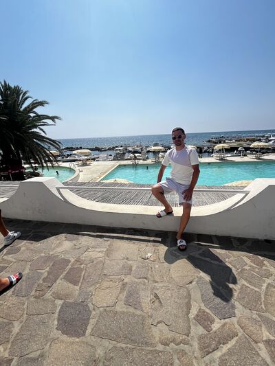  Antwerp,   Aleksandru, 40 ,   ,   , c , 