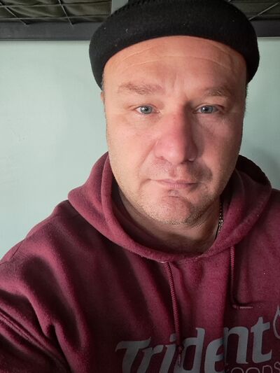  ,   Yurii, 45 ,   ,   , c 