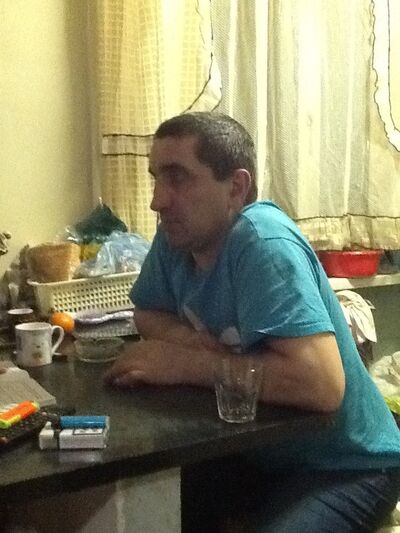  ,   Sergio, 44 ,   ,   , c 